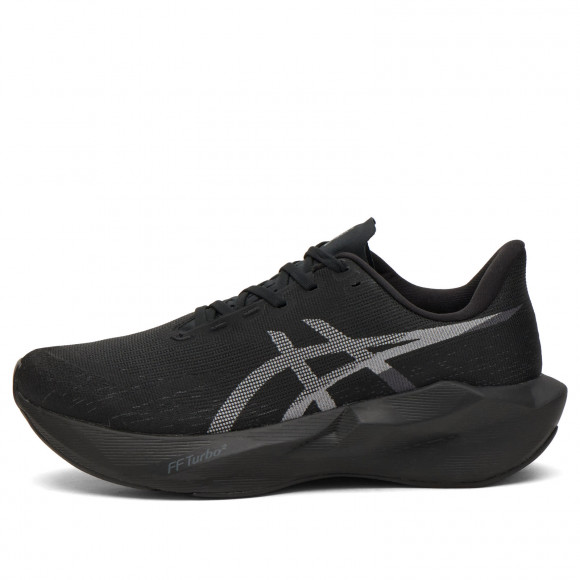 Asics Novablast 6 Sneaker in Black/Black - 1011C243-002