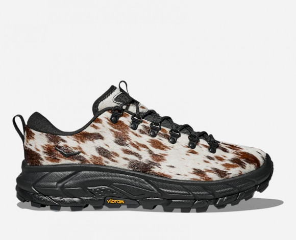 HOKA Tor Summit + Lifestyle Shoes in Pirate Black/Pirate Black - 1183010-PRTB