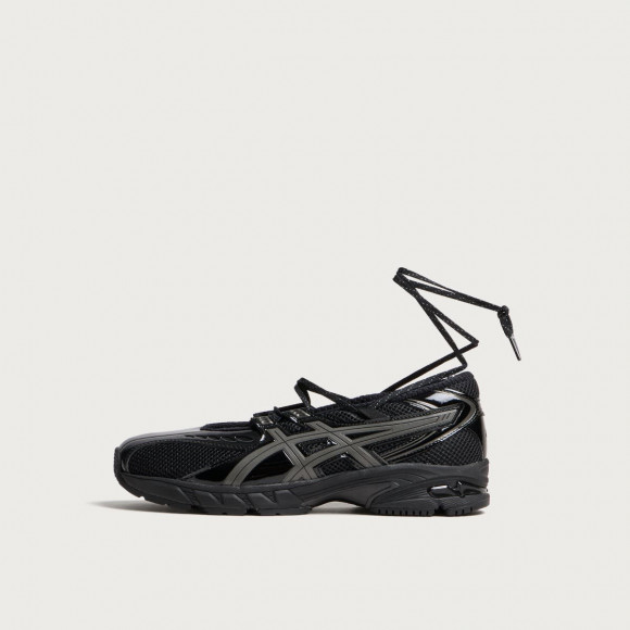 Asics Women's Gel-Ds Trainer Sp in Black/Gunmetal - 1203B057-001