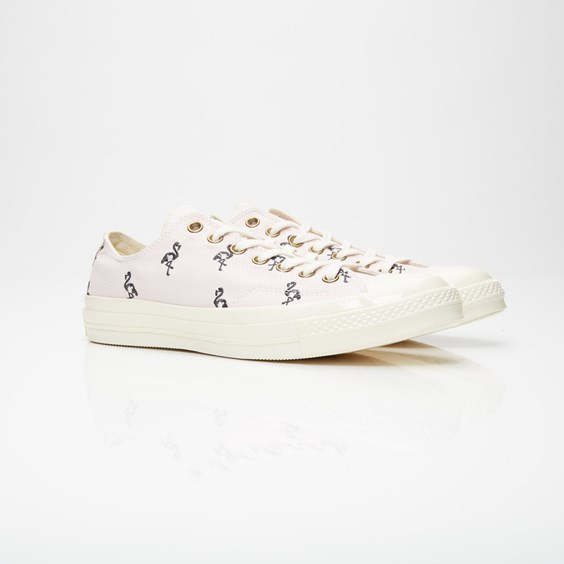 Converse Chuck 70 Ox 'Flamingo' Barely Rose/Almost Black/Egret Canvas Shoes/Sneakers 160506C - 160506C