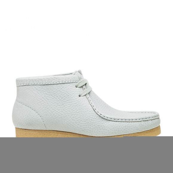 Clarks x SPORTY AND RICH WALLABEE BOOT "LIGHT BLUE" - 26155654