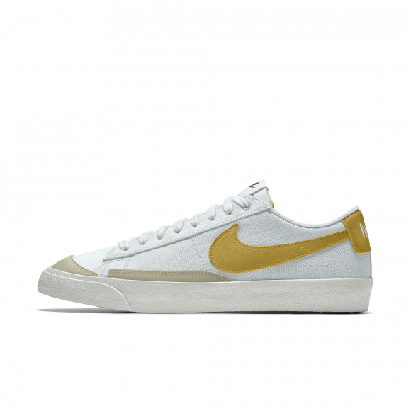 Chaussure personnalisable Nike Blazer Low '77 By You pour Femme - Blanc - 3824793890