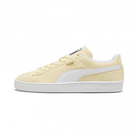 PUMA Suede Classic Sneakers in Yellow - 399781_42
