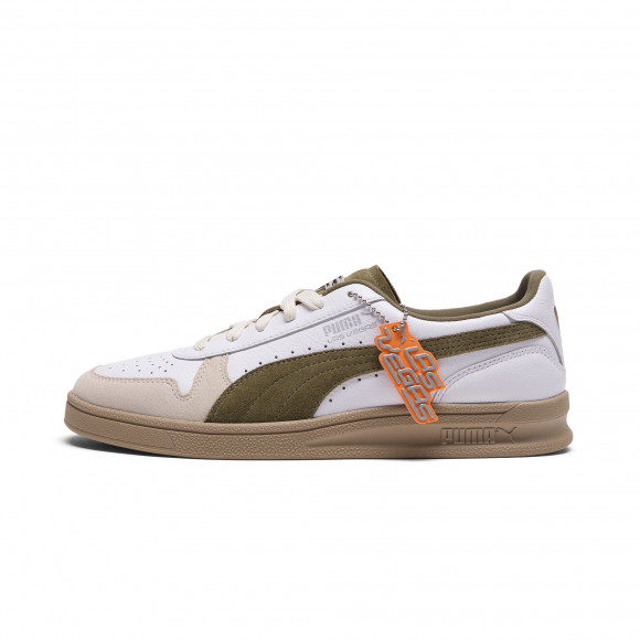PUMA Indoor Club Flagship Unisex Shoes in White/Vapor Grey/Loden Green - 404544_01