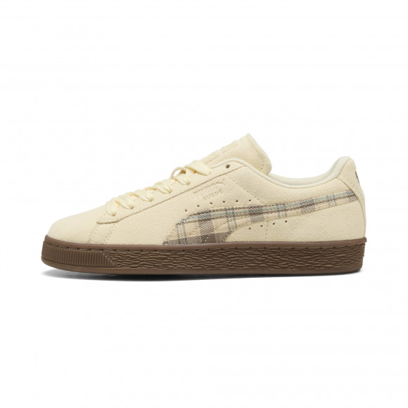 PUMA Suede Patch Sneakers in Yellow - 408459_02