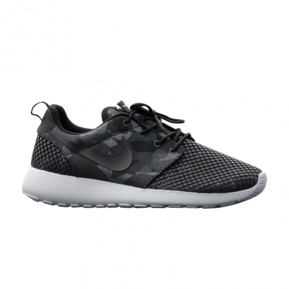Nike Roshe One Premium Plus 'Black Camo' | Men's Size 9 - 807611-001