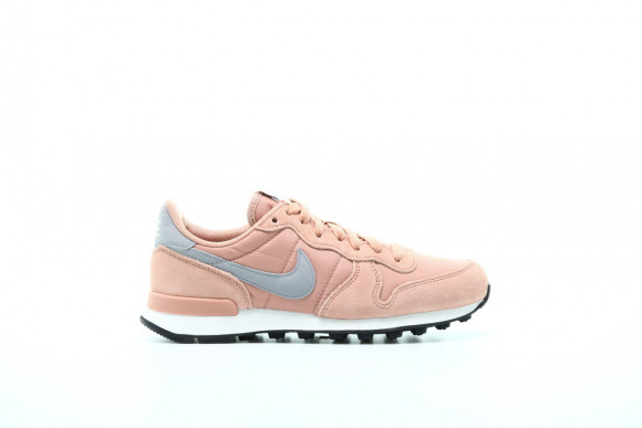 nike internationalist rose gold