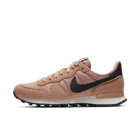 nike internationalist rose