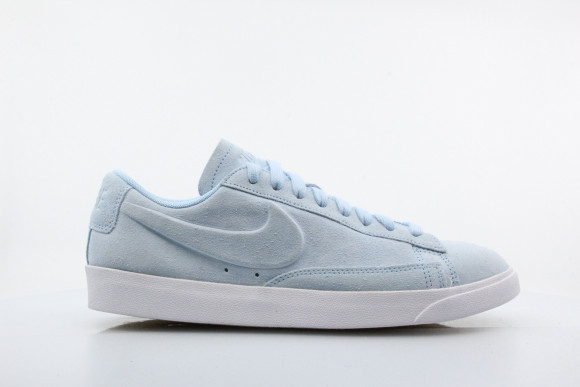 nike blazer low sd women's