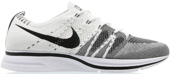 nike flyknit trainer white and black
