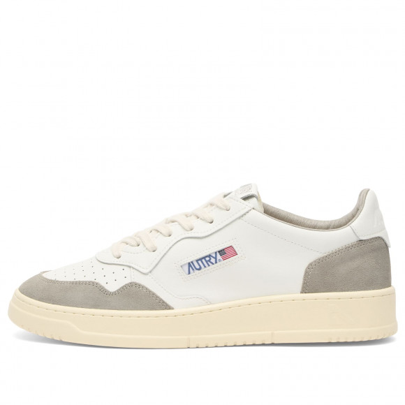 Autry Men's Medalist Low Leather Suede Sneakers in Suede White/Vapor - AULMFT01