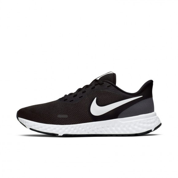 nike zoom revolution