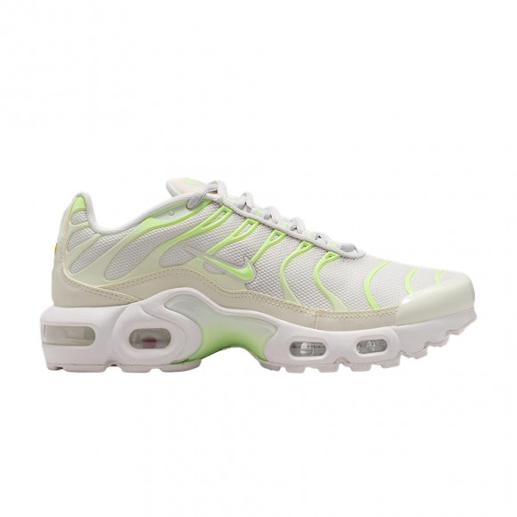 Nike Air Max Plus GS 'Platinum Tint Spruce Aura' | Green | Kid's Size 5.5 - CD0609-046