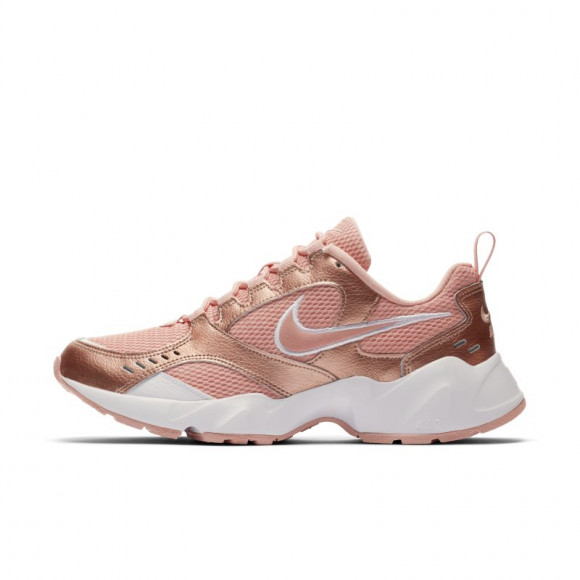 Nike Air Heights Women's Shoe Pink