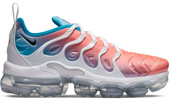 nike air vapormax plus pink and blue