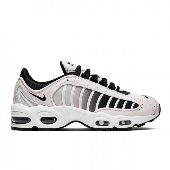 nike max tailwind