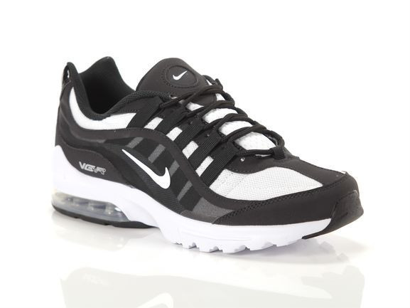 Nike AIR MAX VG-R men's Shoes (Trainers) in Black