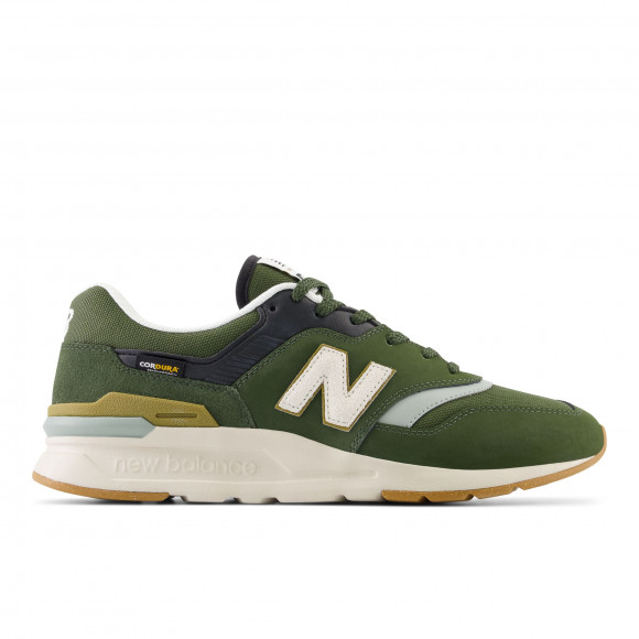 New Balance Men's 997H in Verde/Beige, Suede/Mesh, Taglia 47.5 - CM997HLQ