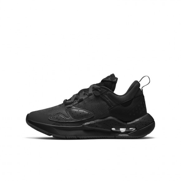 boys black gym shoes