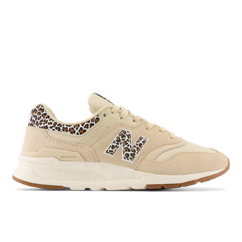 New Balance  997  women's Shoes (Trainers) in Beige - CW997HWB