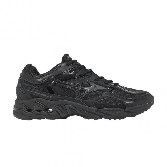Mizuno Wave MG4 LS 'Black Black' | Men's Size 8.5 - D1GA260C01