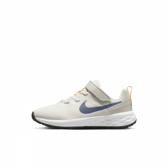 Nike Revolution 6 Younger Kids' Shoes - White - DD1095-100
