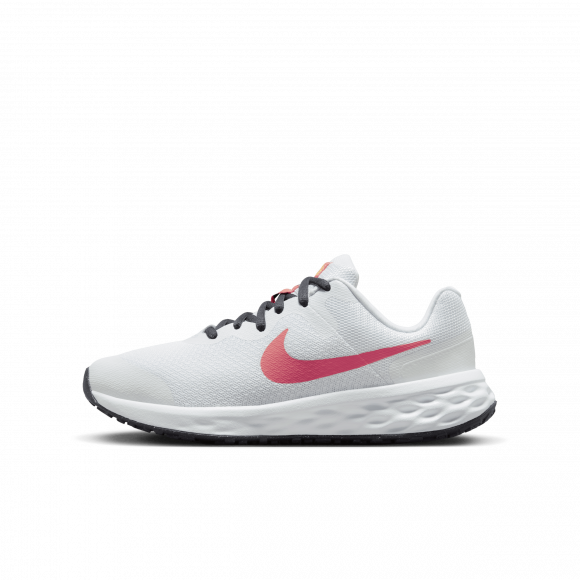 Nike Revolution 6 Older Kids' Road Running Shoes - White - DD1096-101