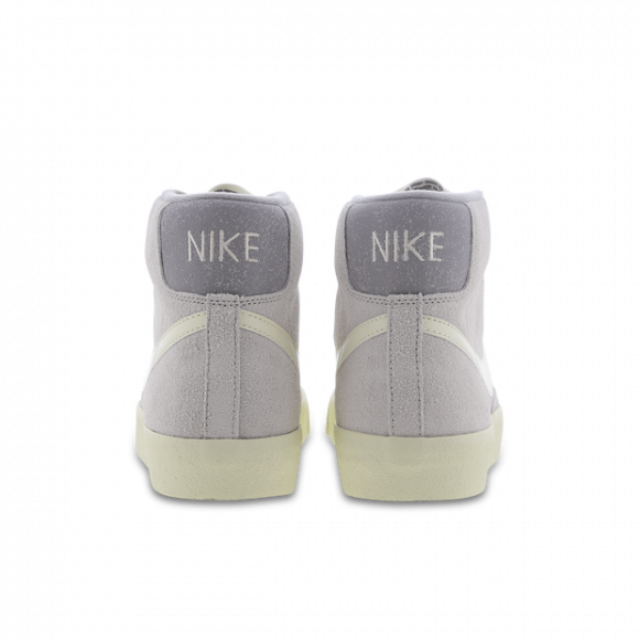 Nike Blazer Mid '77 Prm, Light Bone/Coconut Milk-Medium Grey - DM0178-001