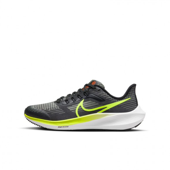 Nike Air Zoom Pegasus 39 Younger/Older Kids' Road Running Shoes - Black - DM4015-002