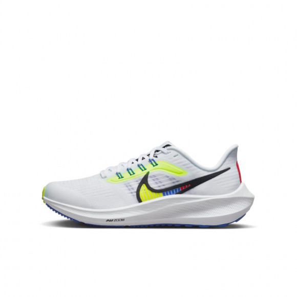 Nike Air Zoom Pegasus 39 Younger/Older Kids' Road Running Shoes - White - DM4015-100