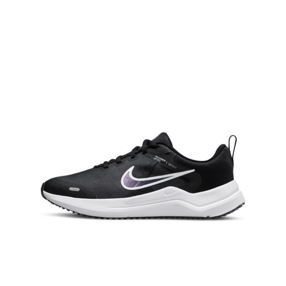 Nike Downshifter 12-løbesko til vej til større børn - sort - DM4194-003
