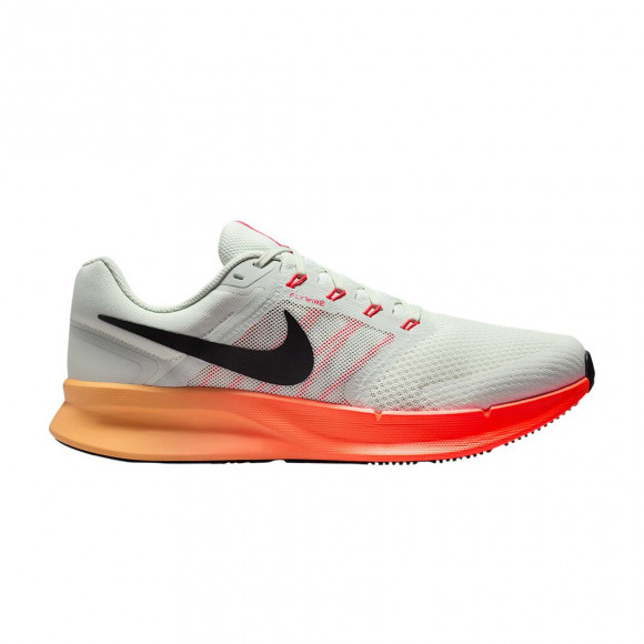 Nike Run Swift 3 'Spruce Aura' | Cream | Men's Size 10 - DR2695-017