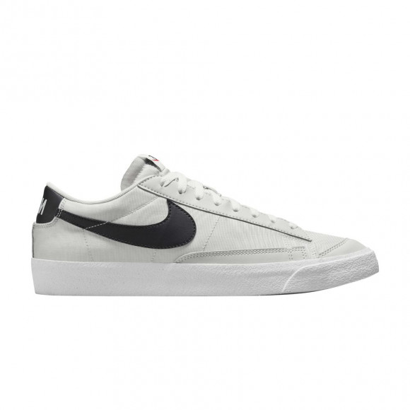 Blazer Low '77 SE 'Light Bone Black' - DV7198-001