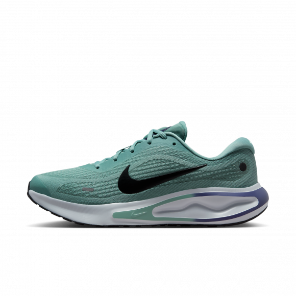 Nike Journey RunStraßenlaufschuh (Herren) - Grün - FN0228-010