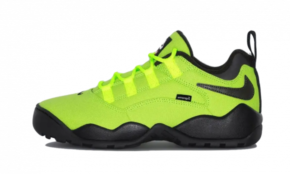 Supreme x Darwin Low SB 'Volt' - FQ3000-700
