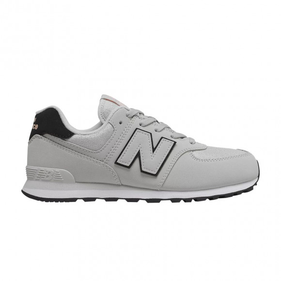 New Balance 574 Big Kid 'Fashion Metallic - Summer Fog' | Grey | Kid's Size 5 - GC574FG2