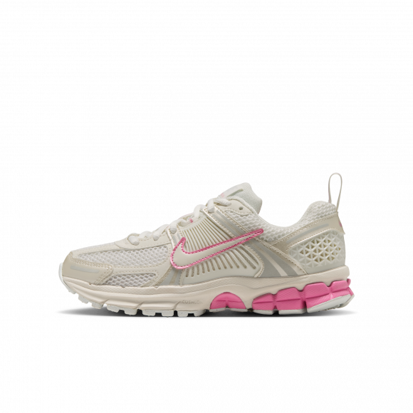Scarpa Nike Vomero 5 con dettagli dal design rifrangente – Ragazzo/a - Bianco - HF6998-112