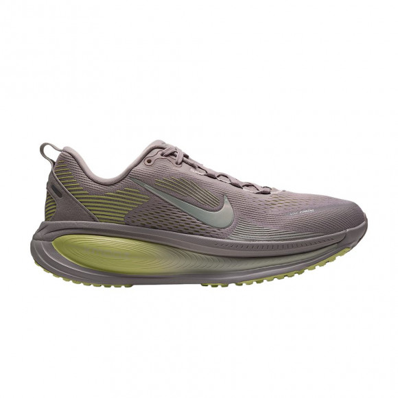 Nike Wmns Vomero 18 Road 'Particle Rose Silver Lilac' | Pink | Women's Size 8.5 - HM6804-608