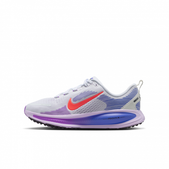 Nike Vomero 18 løpesko for vei til store barn - Hvit - HQ2157-111