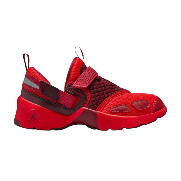 Air Jordan Wmns Jordan Trunner LX 'Chile Red' | Women's Size 7 - HQ2164-601