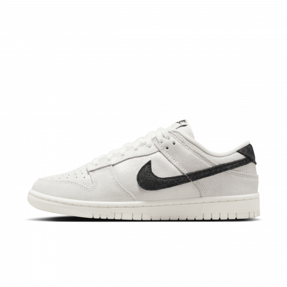 Nike Dunk Low SE - HQ3502-100