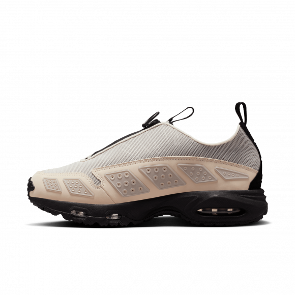 Nike W Air Max SNDR for women in black - HQ4190-001