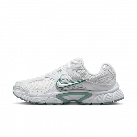 Nike V5 RNR Women's Shoes - White - Recycled Content Minimum - HQ7901-106