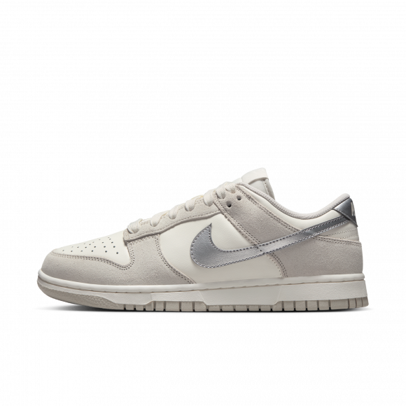 Sapatilhas Nike Dunk Low para mulher - Branco - II7651-133