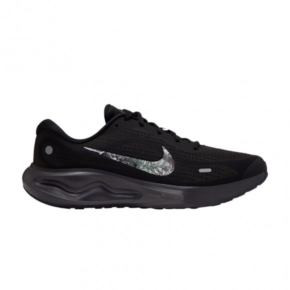 Nike Journey Run Realtree Road 'Black Dark Smoke Grey' | Men's Size 7.5 - IR0232-001