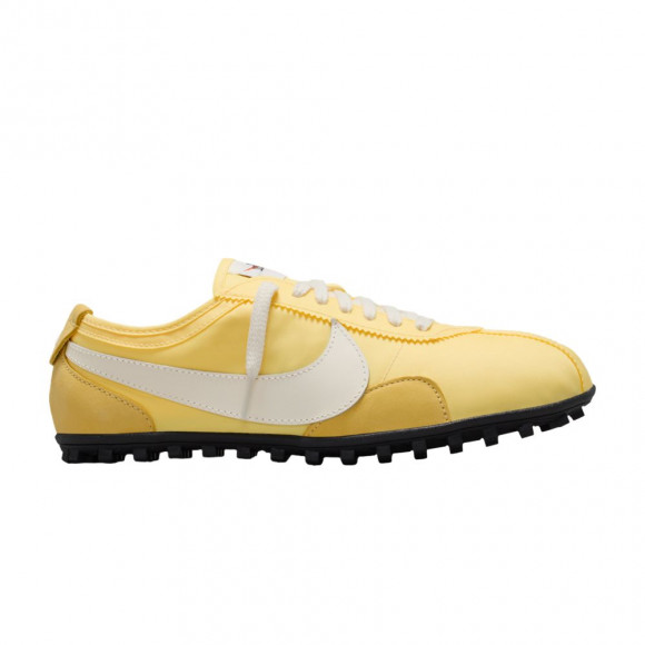 Nike Wmns Moon OG 'Soft Yellow' | Women's Size 5 - IW0955-700