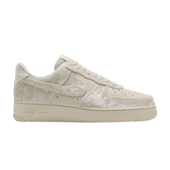 Nike Wmns Air Force 1 '07 SE Velvet 'Pale Ivory Metallic Silver' | Cream | Women's Size 7 - IX5100-100