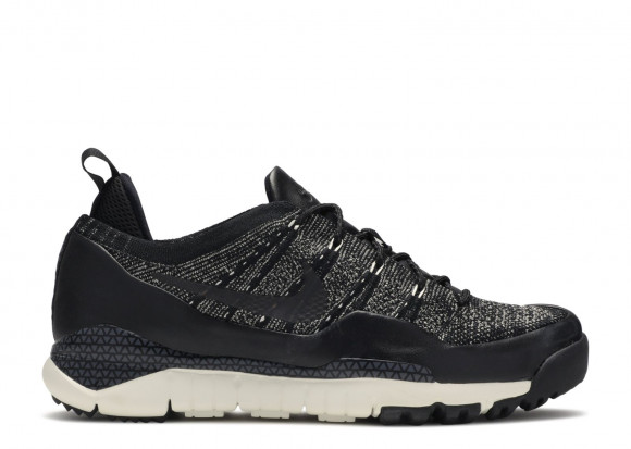 Nike Lupinek Flyknit Low 'Black' | Men's - Lupinek