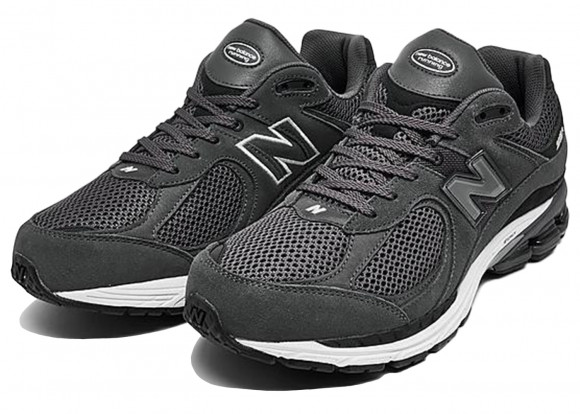 New Balance 2002R Magnet Black - M2002RMT