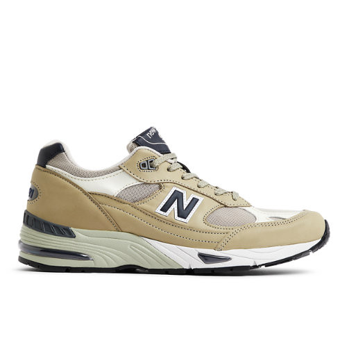 New Balance Homens MADE in UK 991v1 in Preto, Suede/Mesh - M991BTN
